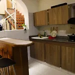 Hermosa Casa, 150 Metros Cuadrados En La Zona Mas Tranquila De Medellin