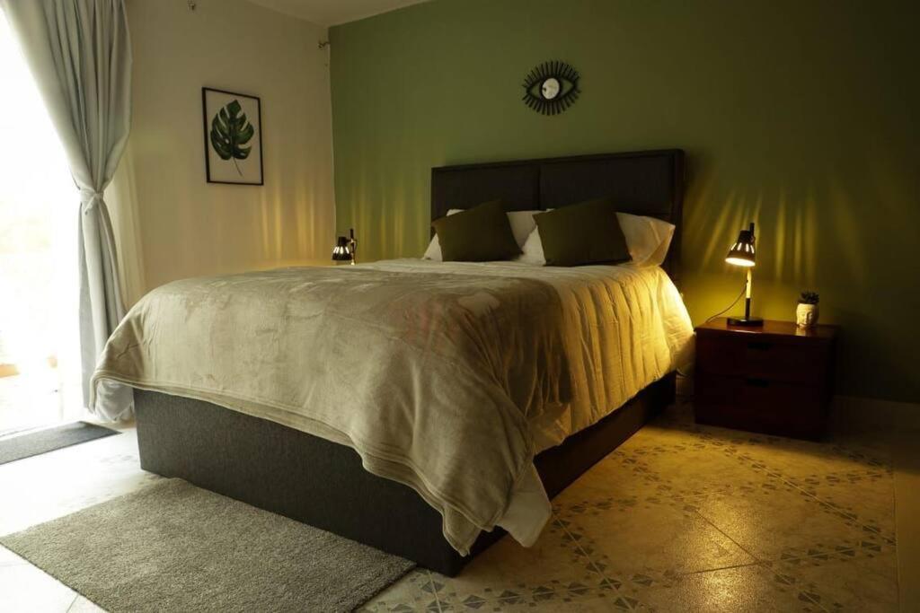 Hermosa Casa, 150 Metros Cuadrados En La Zona Mas Tranquila De *